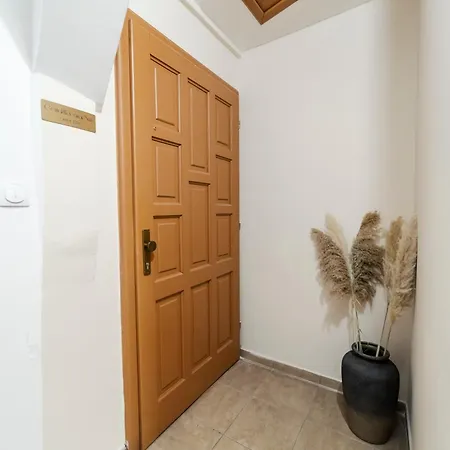 Hideaway Apartment Novi Sad