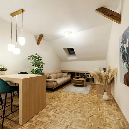 Apartment Hideaway Novi Sad